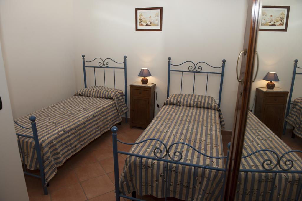 Ferienwohnung Casa Lippi Casal Velino Zimmer foto